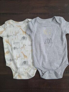 Animal Theme Infant Bodysuit Set